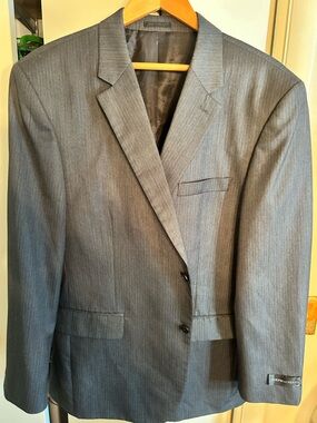 Andrew Fezza Men's Charcoal Gray Two-Button Suit Jacket
